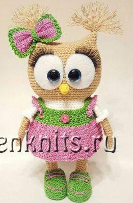 Игрушка амигуруми «совушка в кедах»